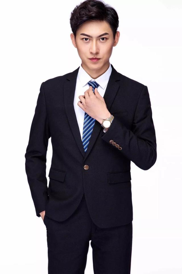 最美证件照踩雷了在济宁这才是正确打开方式