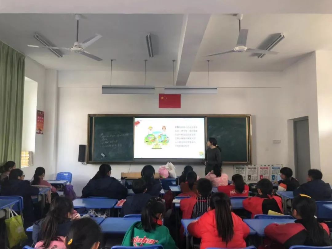 鹿城党群区域联动在上戍小学开展社会主义核心价值观平等主题活动