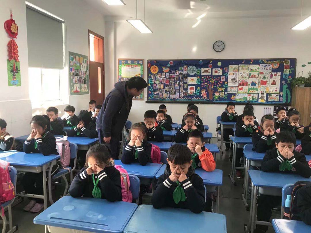 真新小学组织开展眼保健操比赛活动