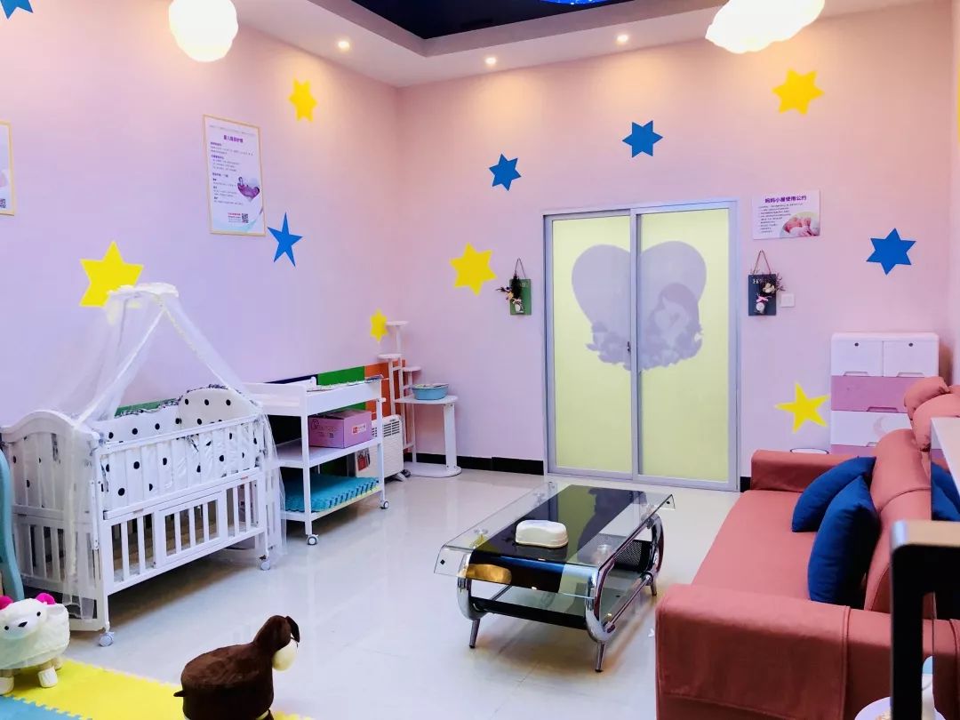 点赞爱心妈妈小屋又开张十分温馨