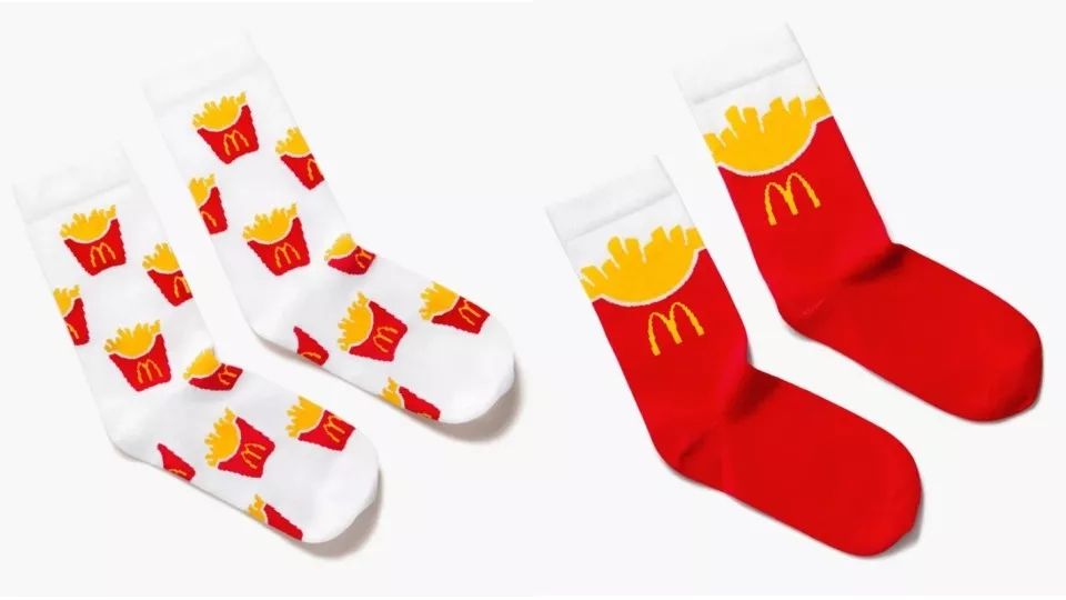 麦当劳首家周边商店开业!薯条袜,汉堡伞.真香
