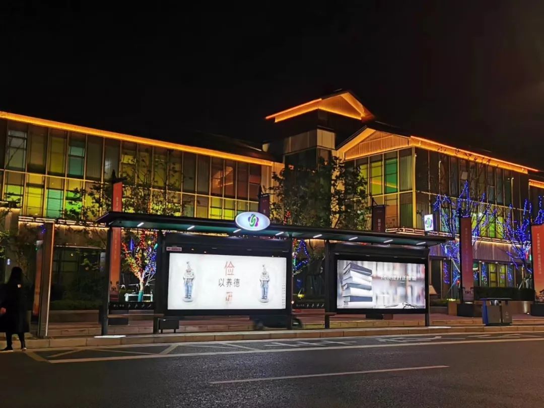 无锡公交站台实现电源智能远程控制