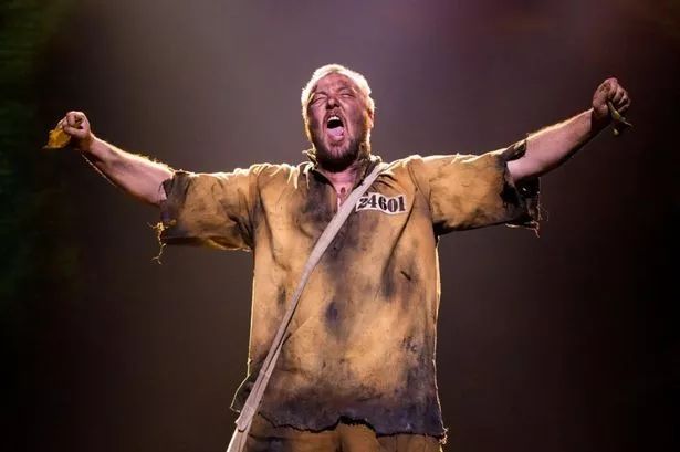 全世界演冉阿让和魅影次数最多的男人却没有任何官摄