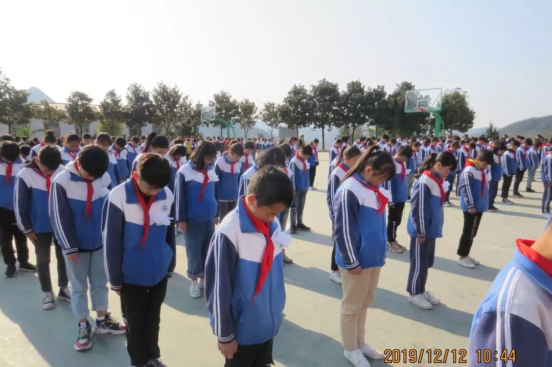 黔西新仁中学七星关区海子街镇小学纳雍昆寨乡大德希望小学赫章达依乡