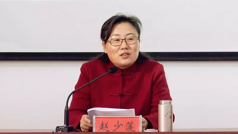 赵少莲书记的六个小故事打动了来自新疆的三十个人_蕲春