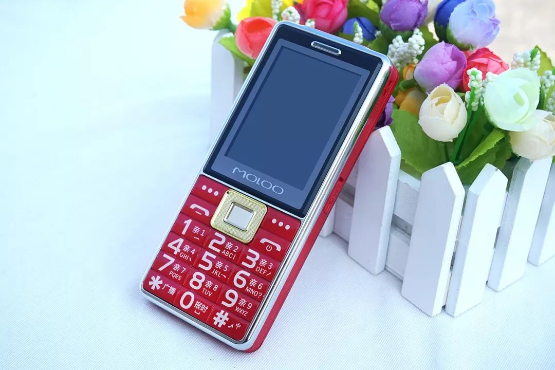 "好声音,长动力,尊享华荣"摩乐长动力系列好声音手机m1红金龙-新品