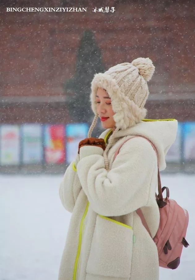 今天飘雪的哈尔滨美翻了