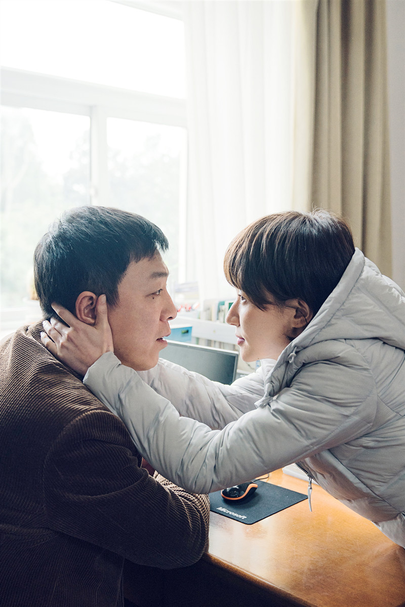 《被光抓走的人》今日上映 焦俊艳黄渤感情纠葛引发全民探讨爱情标准