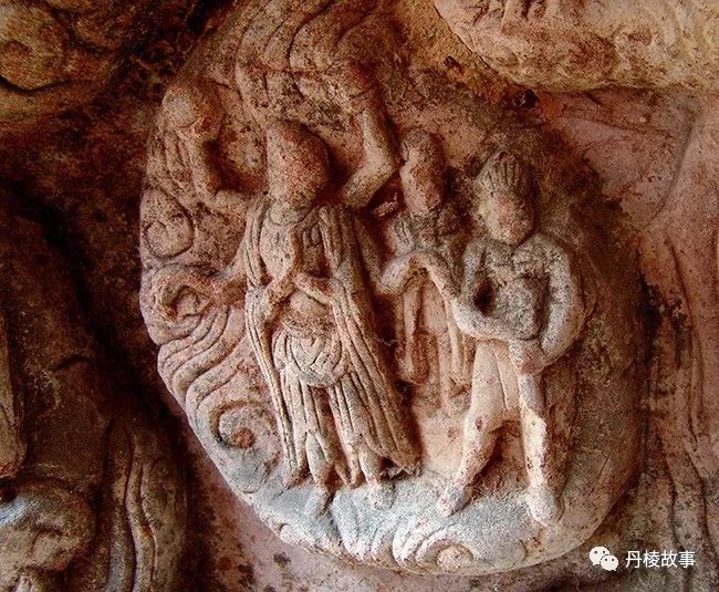 在山野中沉睡千年的丹棱郑山石窟艺术