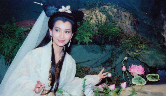 原创白蛇传是爱国题材影视作品千年等一回暗含彩蛋让人泪目