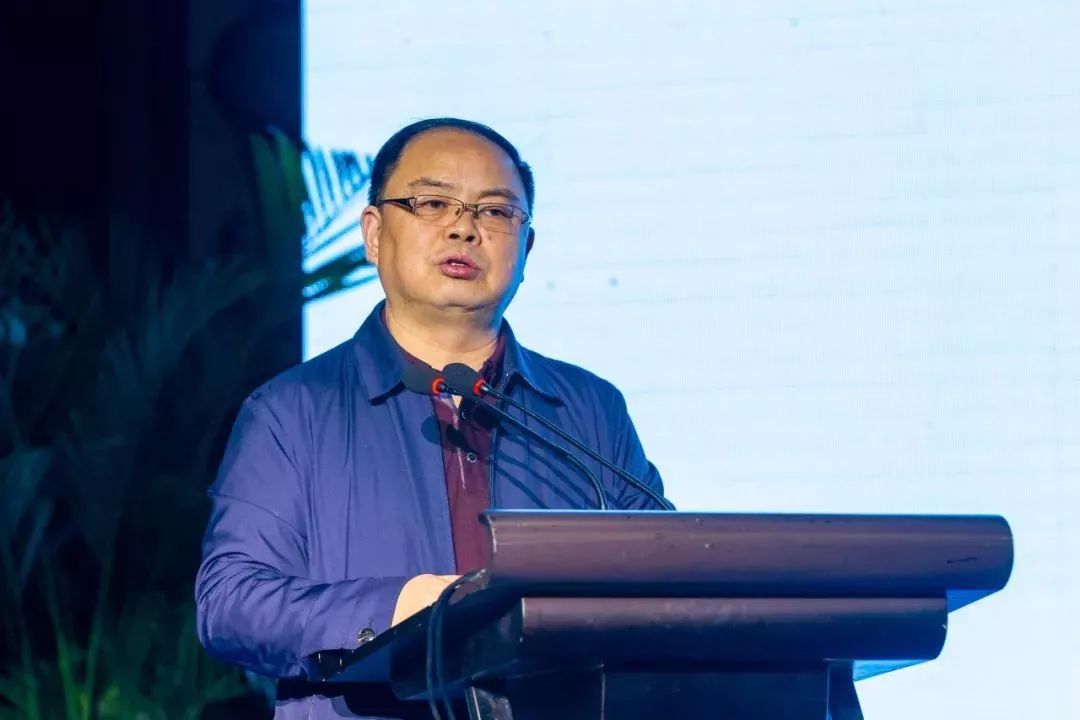 许桂清代表市委市政府致辞.