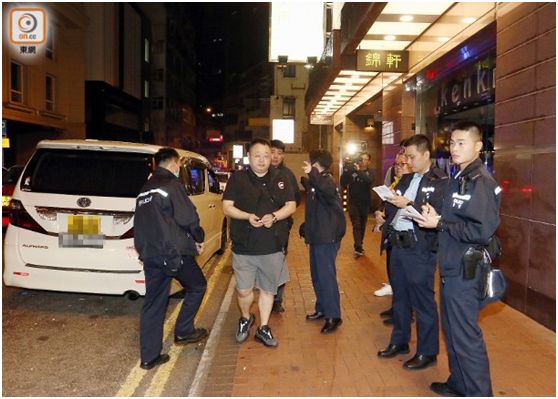 韩国游客香港扫货百万名表，然后遇到了黑衣人……