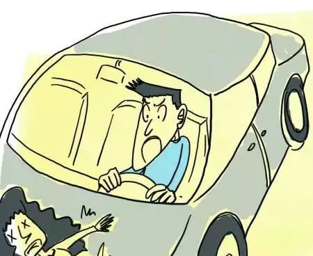 河北一男子厌世,自杀不成,于是酒驾撞人,致7死十伤._刘硕光