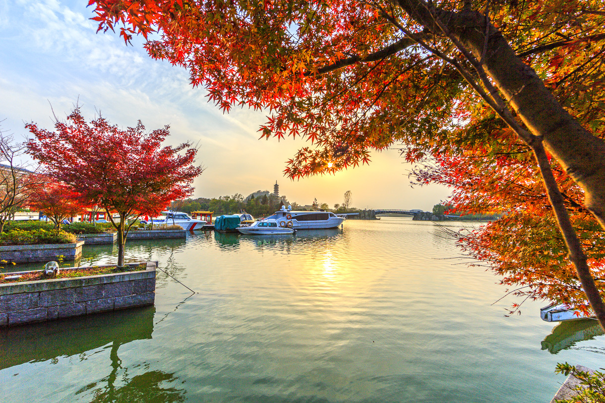 原创江苏被忽视的一处湖泊,近邻金山寺,被打造成国家级风景名胜区