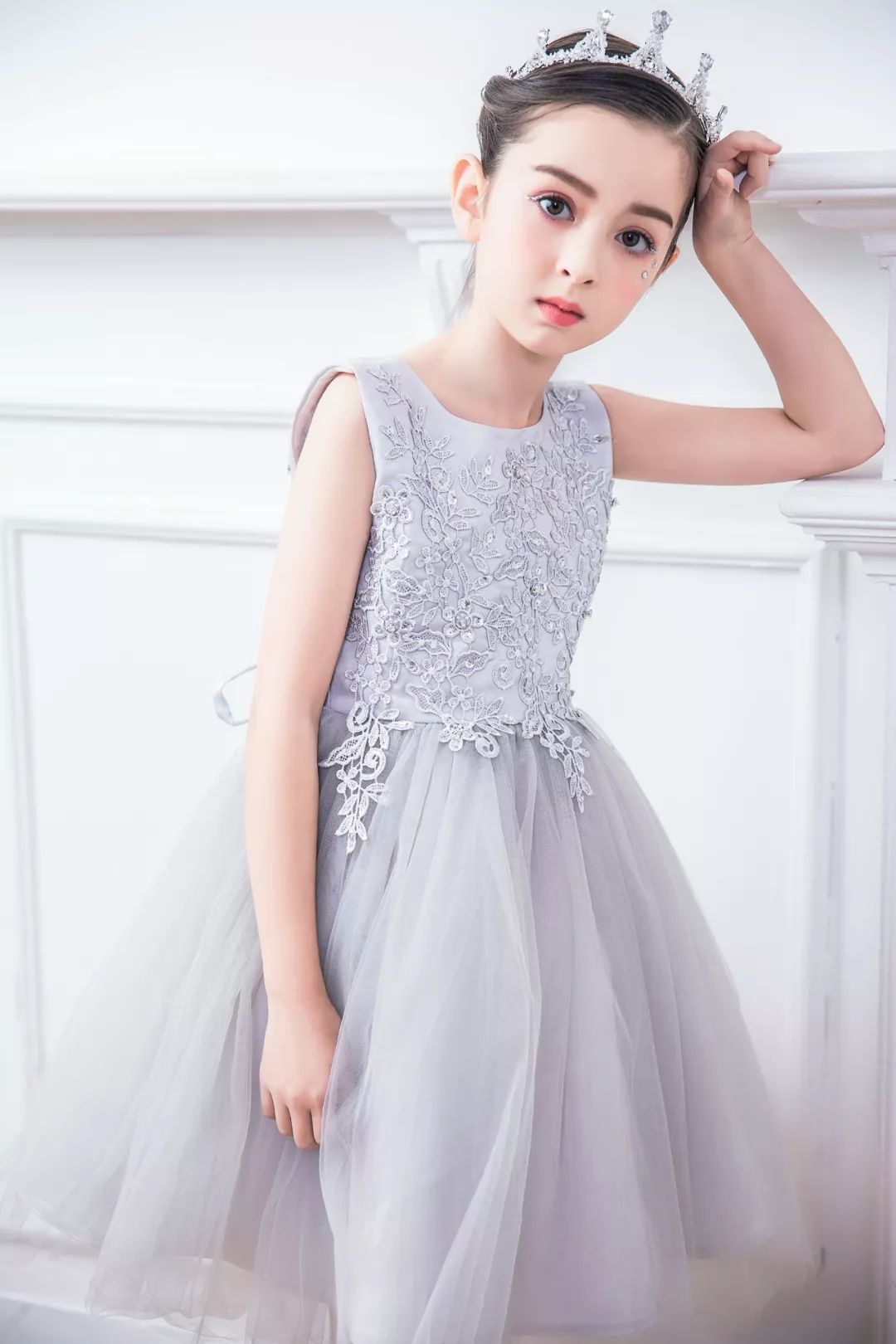 我们在现场2019国际中文教育大会芒果破冰小艺人玛尔娜受邀做开幕式