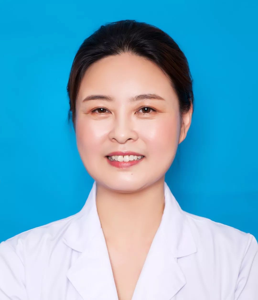 杨海燕精神科主任医师,精神三科主任,中华医学会重庆分会员,重庆医学