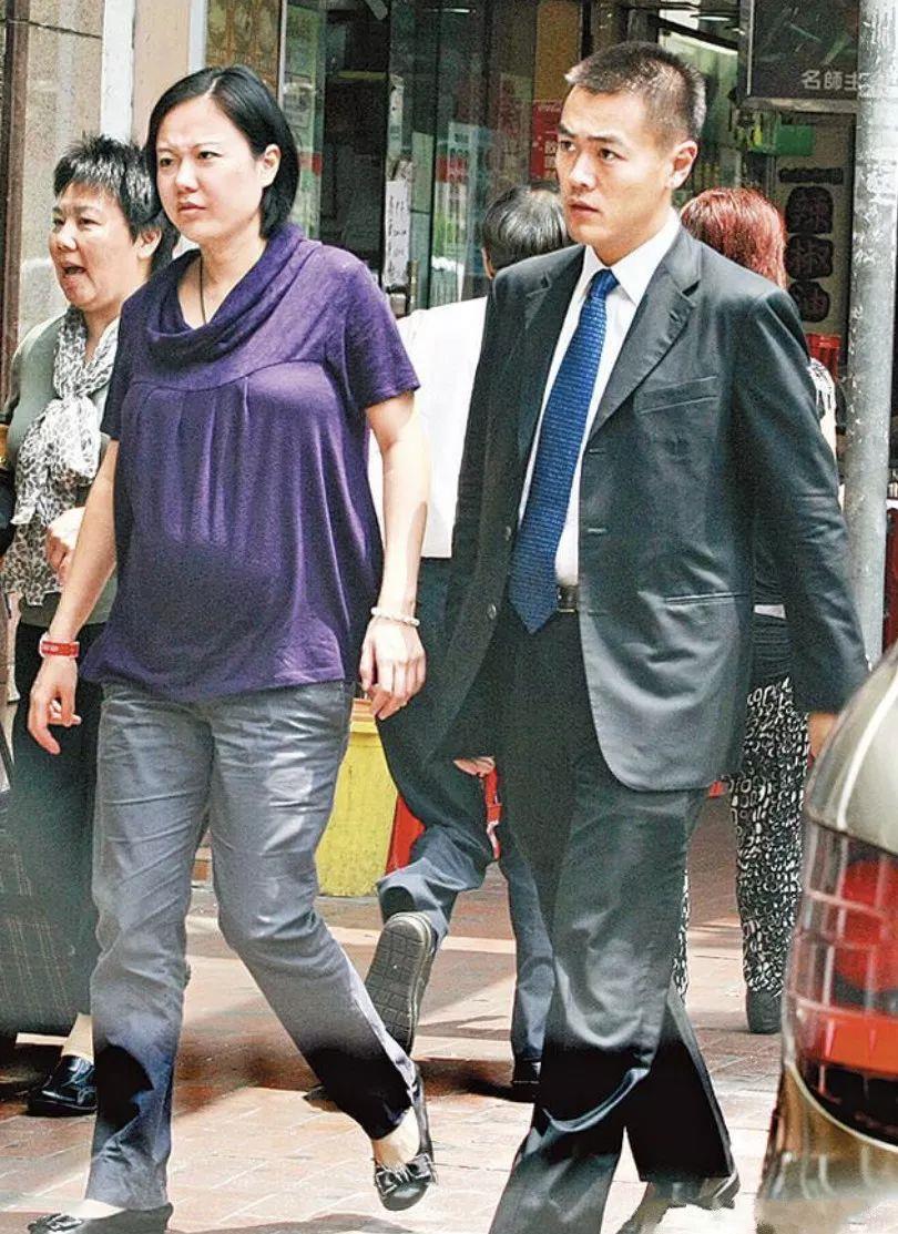 刘銮雄儿子被女主播甩半年恋情正式告吹网友子不如父