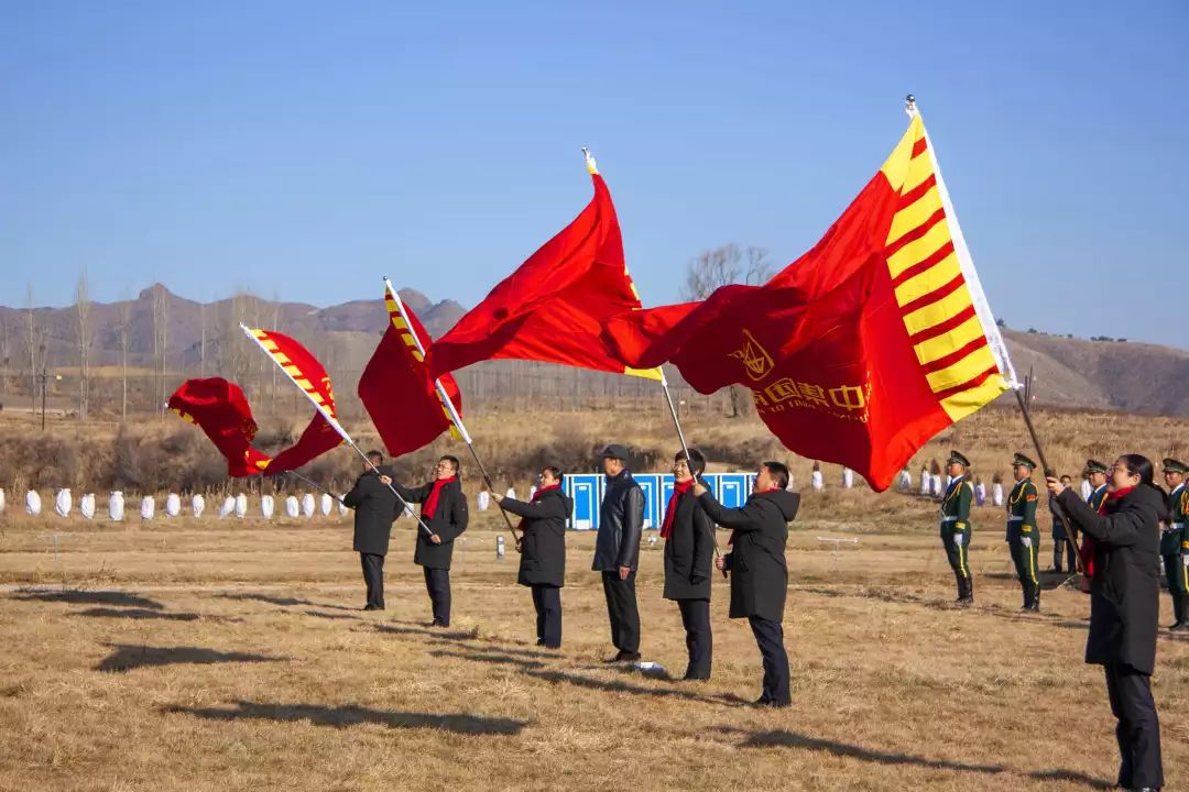 擎旗奋进正当时华中战士再出发