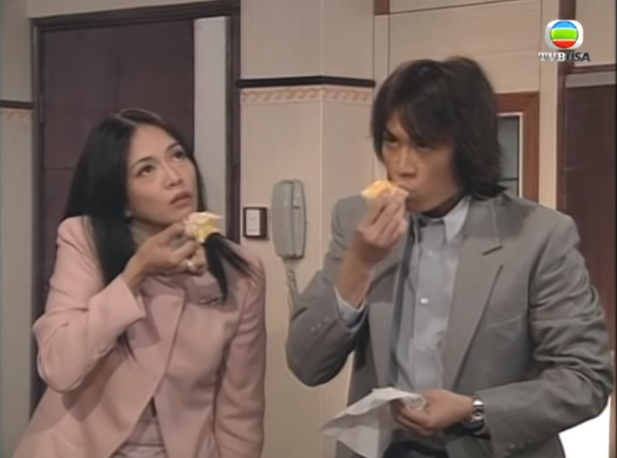 "银幕情侣"黄子华,郑裕玲重聚,剧迷劲兴奋:余乐天毛小慧!