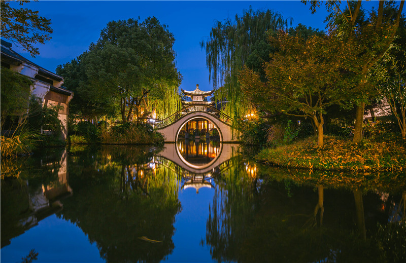 原创杭州最具江南韵味的酒店,小桥流水亭台楼阁,一秒穿越到明清时期