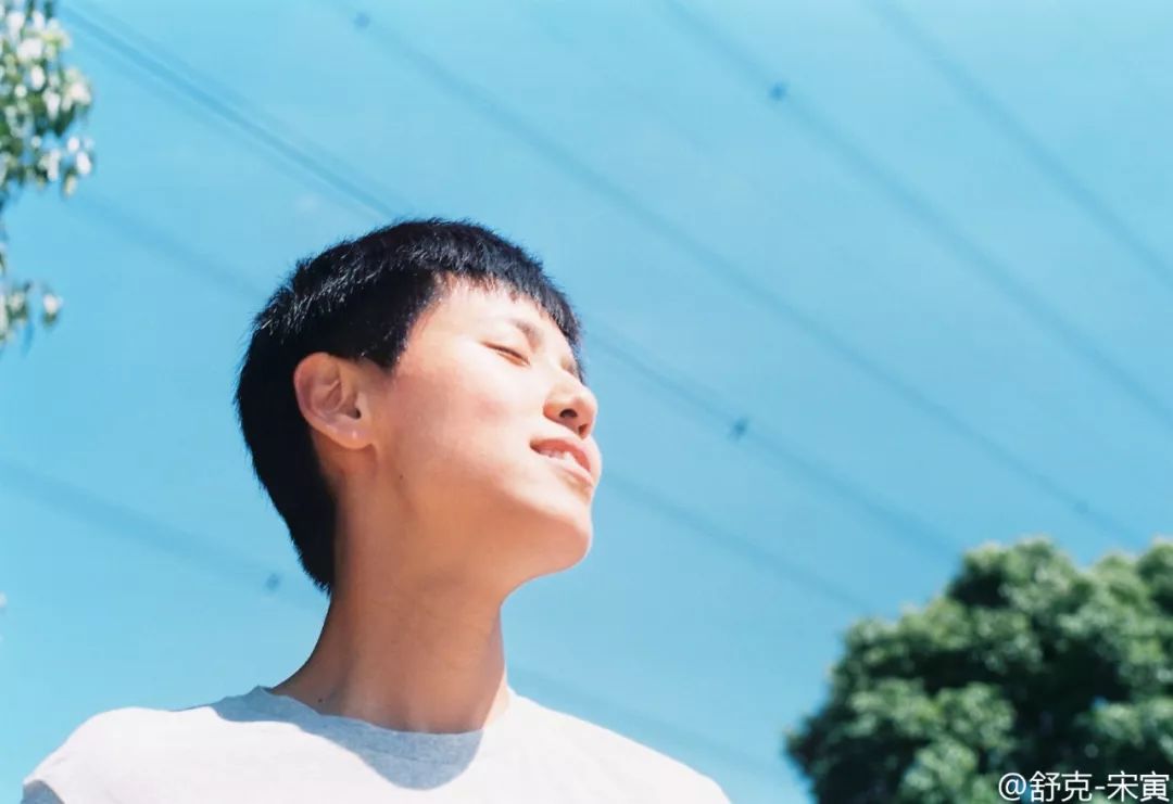 海上搜救女飞行员_宋寅