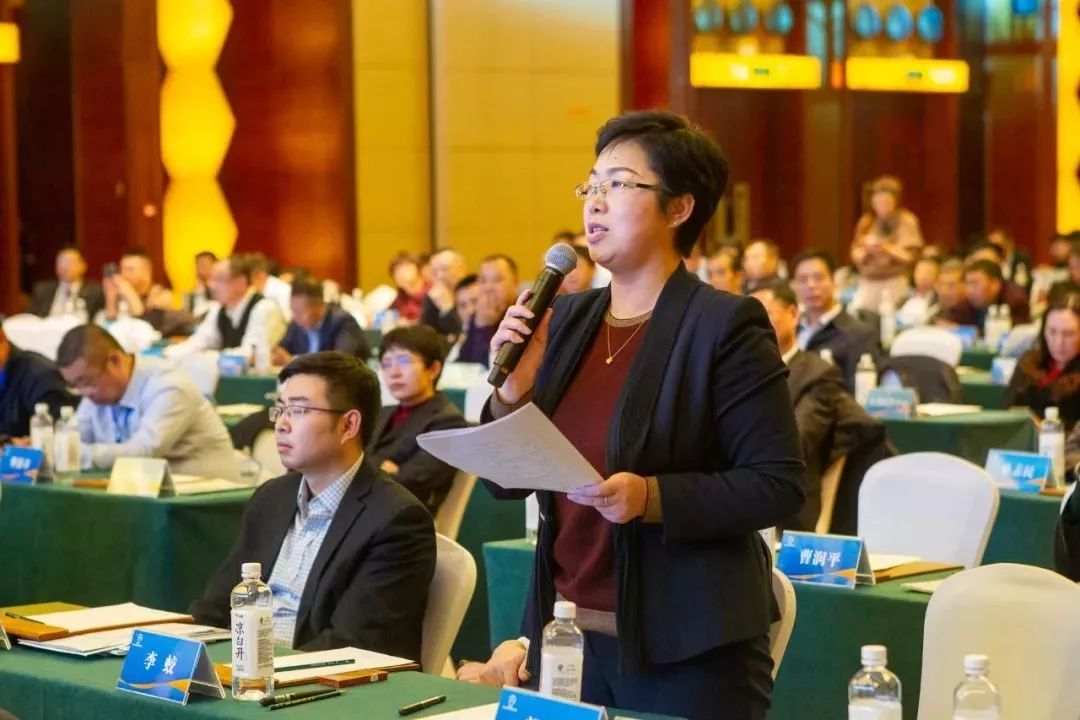 许桂清代表市委市政府致辞.