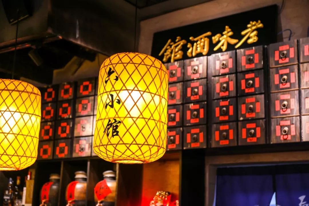 将古代酒馆场景还原得天衣无缝!