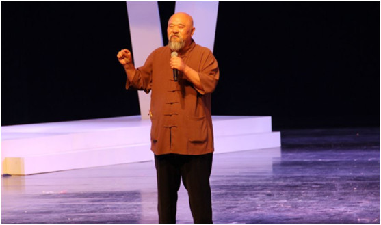 笑星李琦养女曝光,28岁长相端庄漂亮,曾当过5年特种兵_高丫