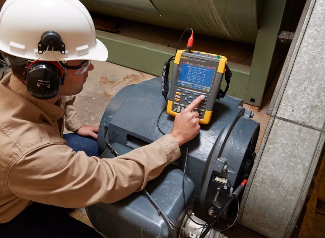 测试自动测量关键参数自动配置并执行