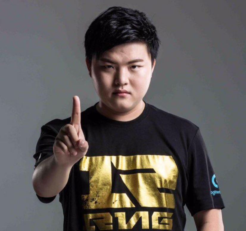 lol首位头像宣闪电狼adc已改头像网友rng新ad正在连接