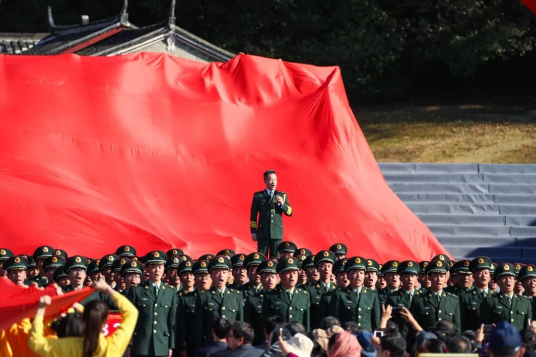 郑秋生个人简介图片