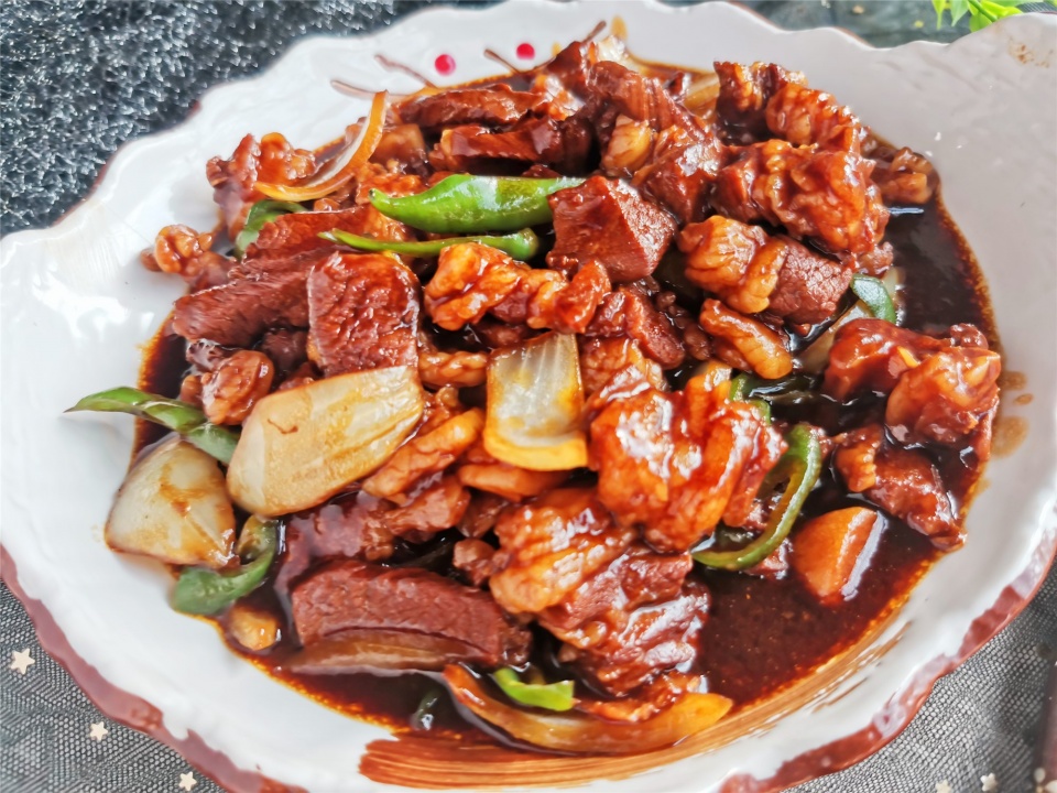 原创教你做焖羊肉,只需加入这个调料,和餐馆大厨做的一样色香味俱全