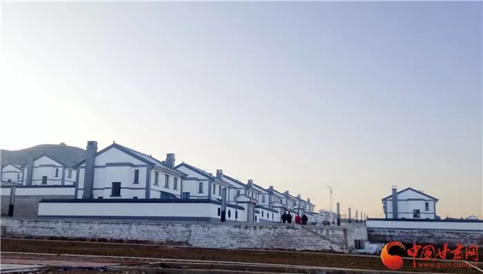 从窑洞到别墅镇原屯字镇闫沟村实现华丽转身