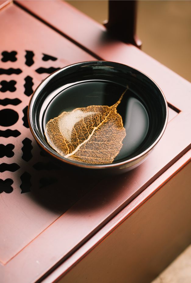 一花一世界一叶一菩提把一叶菩提烧进杯盏里竟是失传700年的技艺
