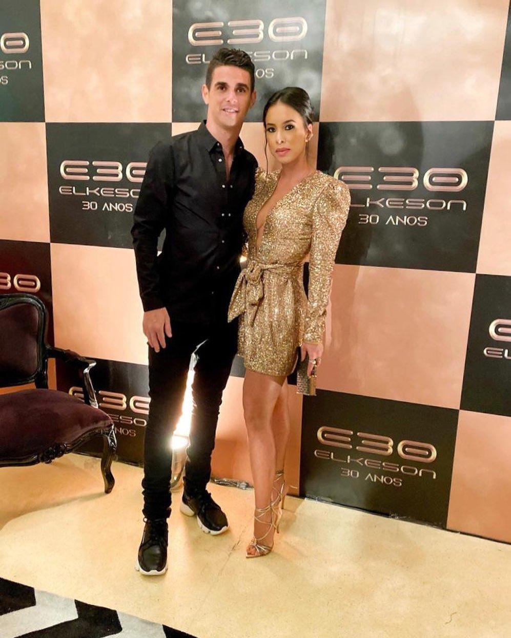 艾克森巴西补办30岁生日宴,上港奥斯卡携妻盛装出席!