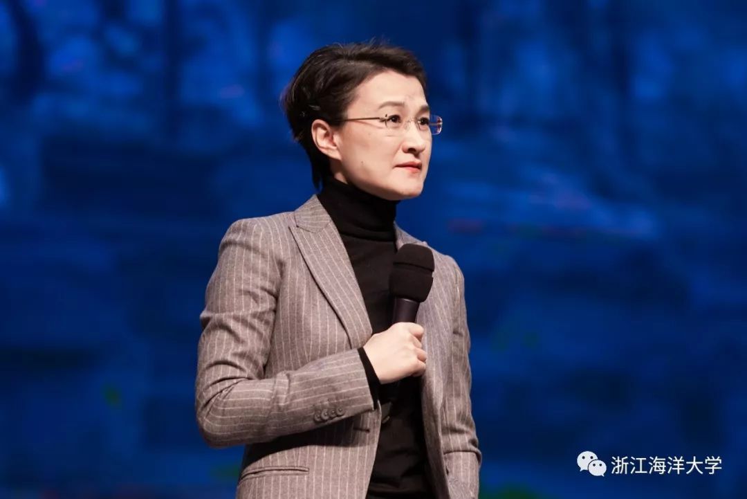 央视名嘴董倩和海大师生面对面我们都是时代的见证者