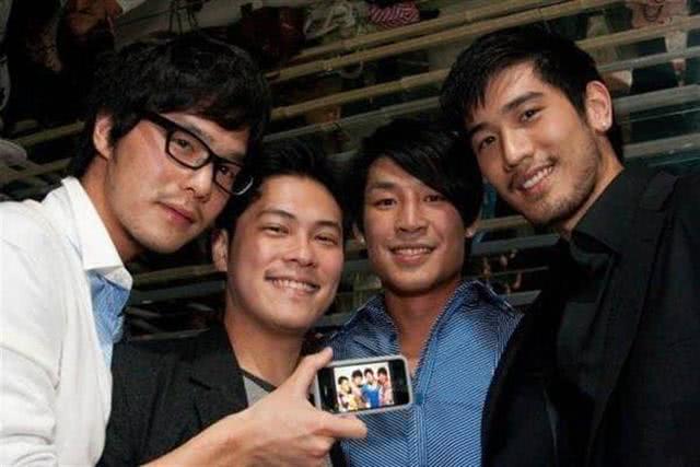 原创"时尚f4"最后合体!他泪悼高以翔:我们4个真的很久没聚在一起