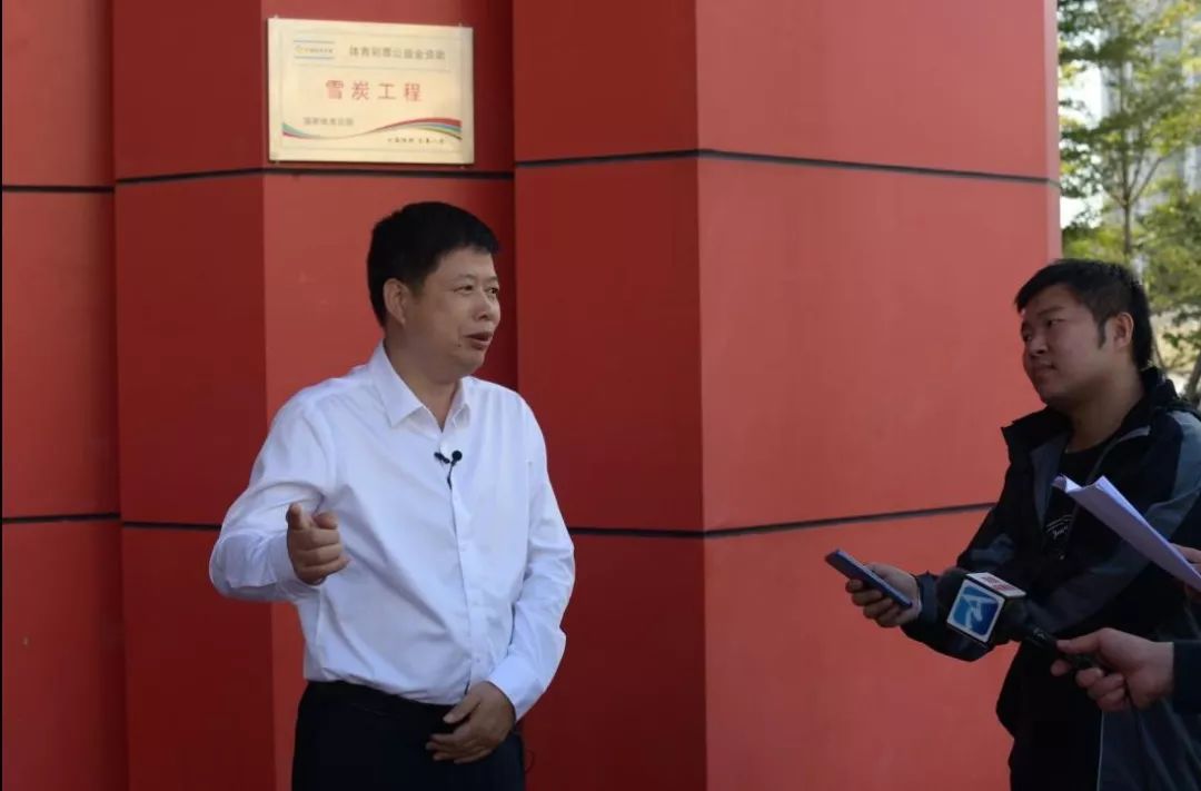 "诏安县县长蔡溪根介绍.