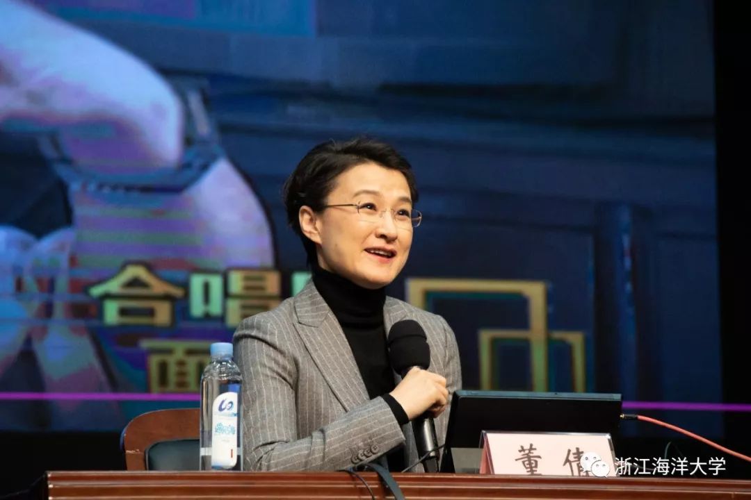 央视名嘴董倩和海大师生面对面我们都是时代的见证者