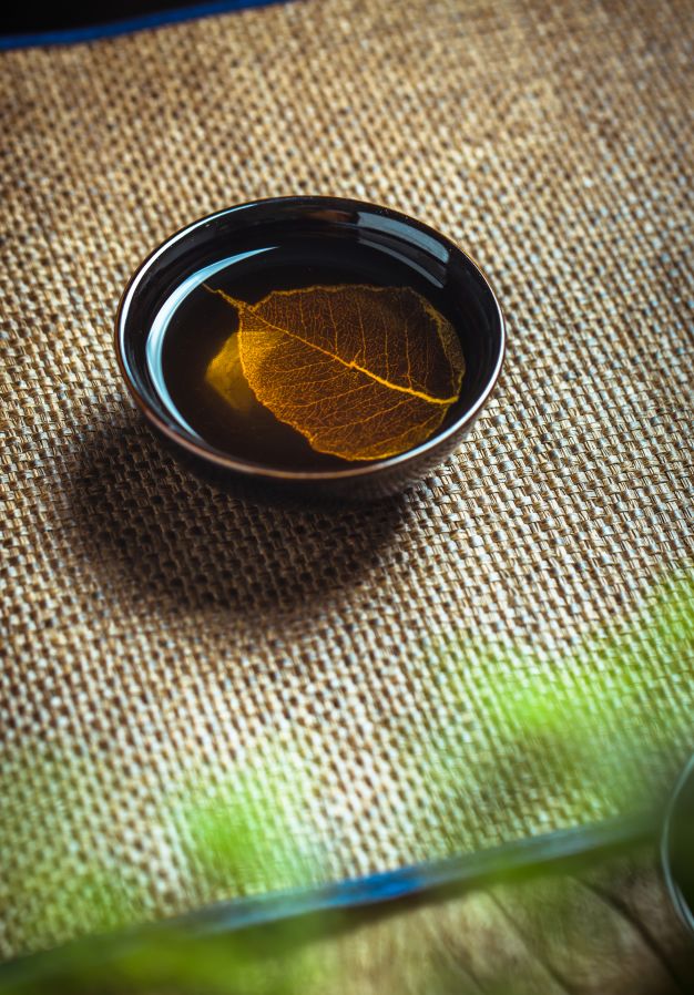 一花一世界一叶一菩提把一叶菩提烧进杯盏里竟是失传700年的技艺