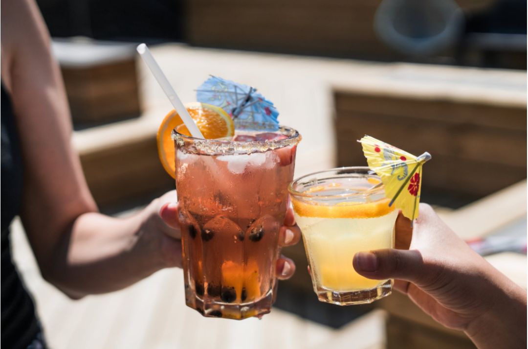 如果再来一杯酒, 能让我原谅对