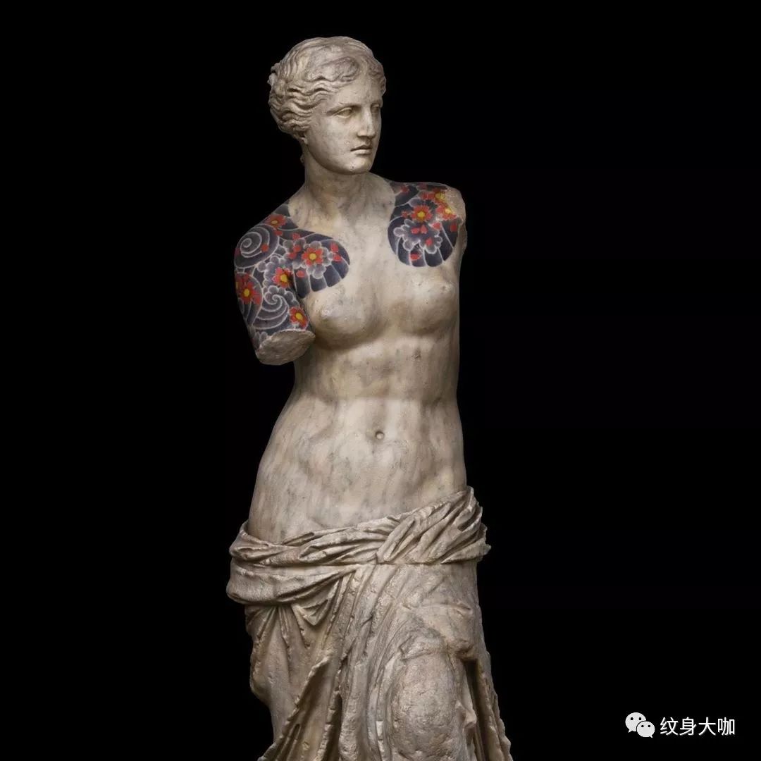还是米开朗基罗的雕塑《大卫》的手臂,无论是众人熟知的断臂维纳斯