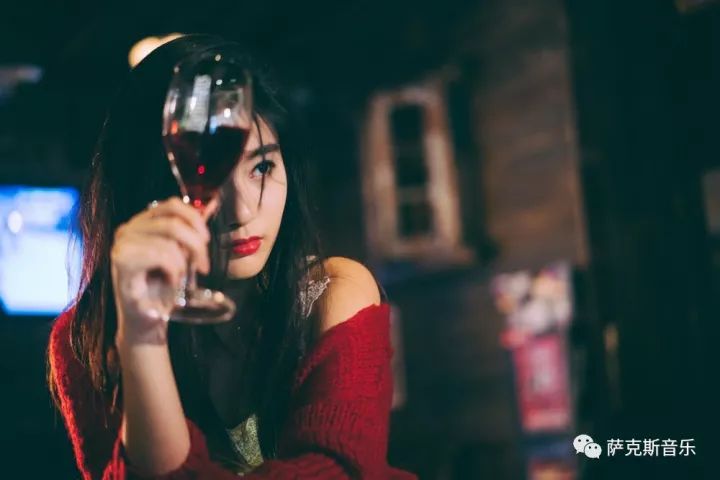 午夜香吻经典中文怀旧歌曲柔美伤感中音萨克斯音乐