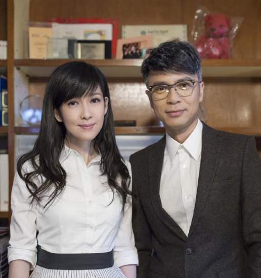 隐藏20年, 李克勤老婆终曝光, 网友: 难怪连梁咏琪周慧敏都不要_婚姻