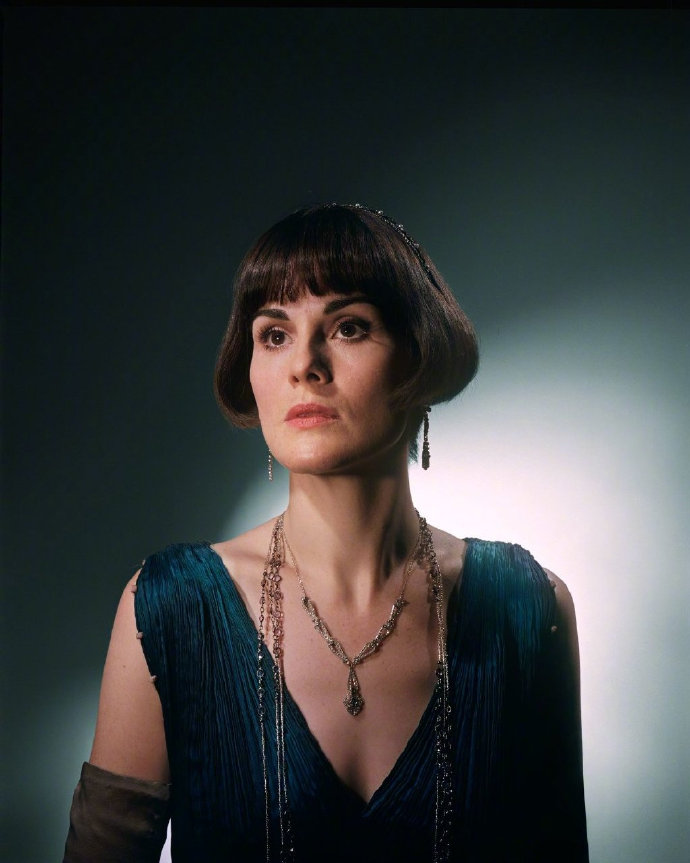 但是,玛丽在电影里的定位,是一家之主.