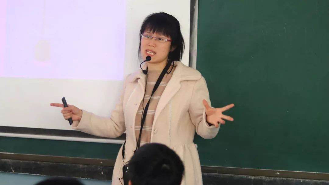 百强中学最是书香能致远最美校园是书香临川二中创造无限志存高远