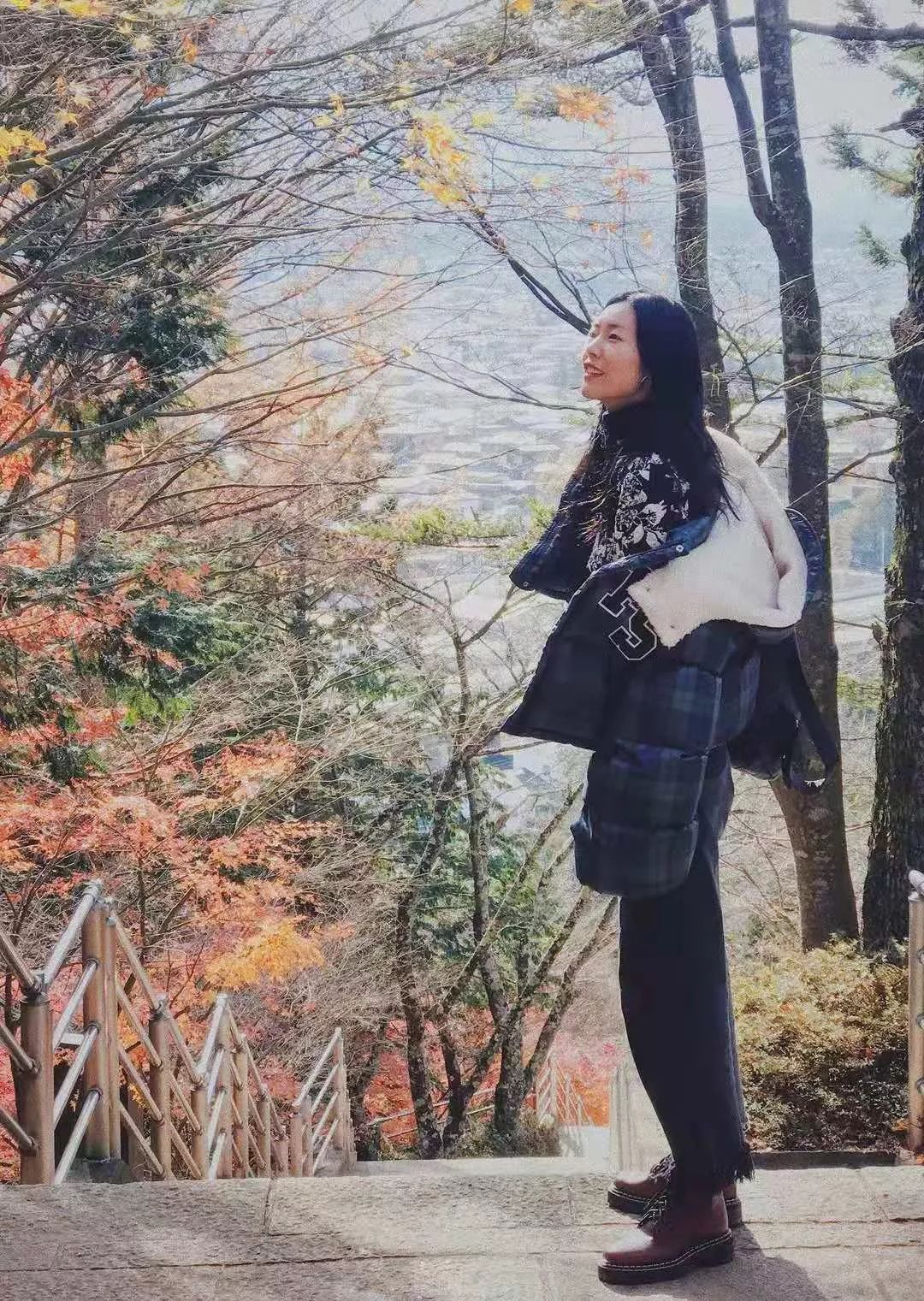 被网友骂成狗,被老外捧上天!_李子柒