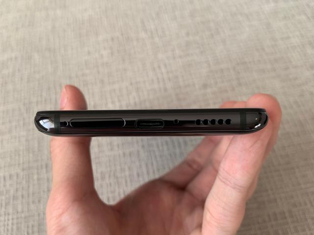 顶部摄像头的设计其实已经很多厂家在用,经过了市场的检验,有防跌落