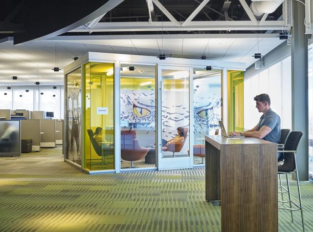 看看拍出纸牌屋的幕后大佬美国netflix总部办公室都是怎样的