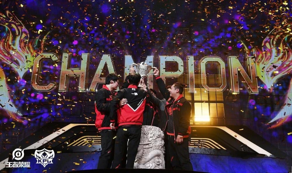 ag夺冠老帅失声痛哭他们努力跑终于追上了曾经天赋异禀的自己